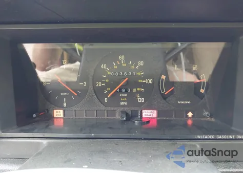 1991 Volvo 240 z USA, uszkodzony, nr VIN YV1AA8844M1435668